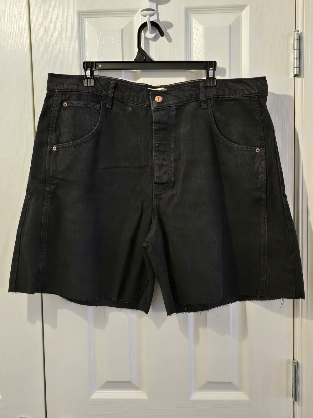NWOT We The Free Factory Shortened Good Luck Mid Rise Barrel Shorts - Size 33